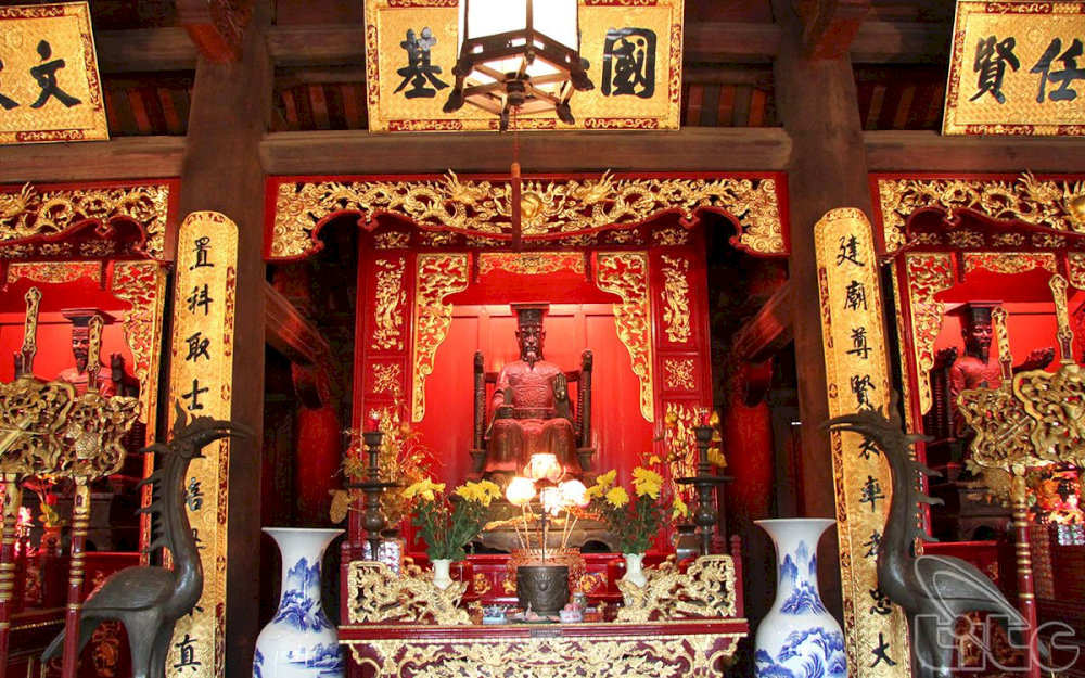 Đền Khải Thánh